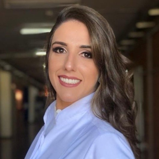 Dra. Mariane Almeida