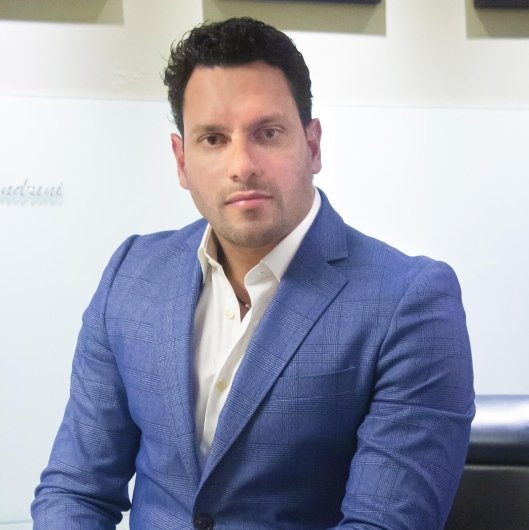 Dr. Marcus Sauma