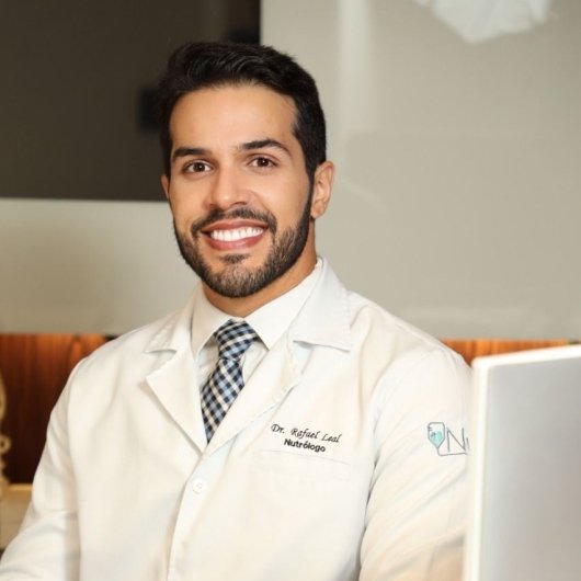 Dr. Rafael Leal