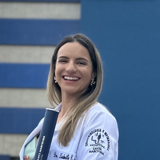 Dra. Ludmilla Cardoso Curto