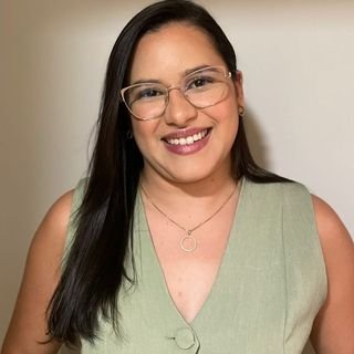 Alaine Pires de Moura .