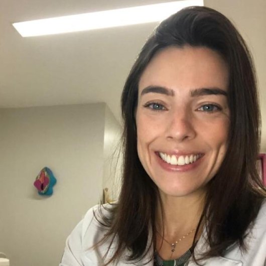 Dra. Gabrielle Gomes de Souza