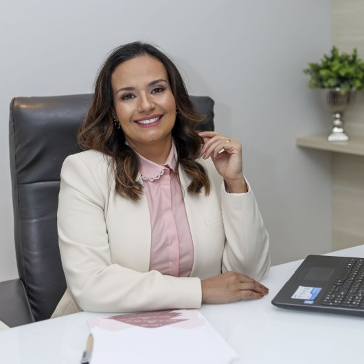 Dra. Renata Santiago dos Santos