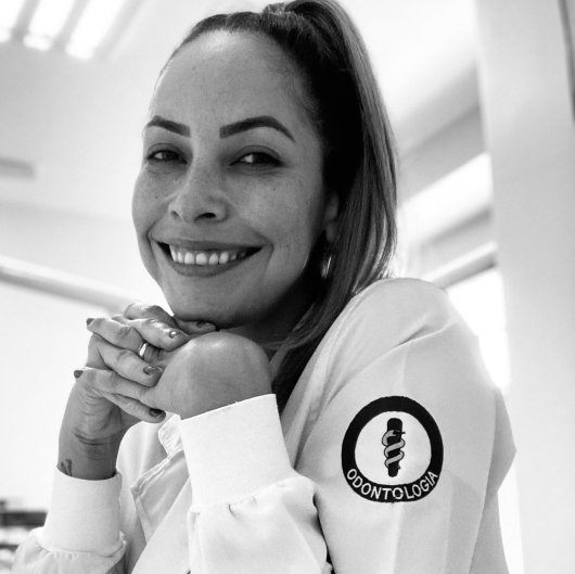 Dra. Fabiana Mendes