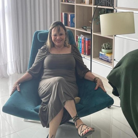 Dra. Maria Zelia Coelho Sales