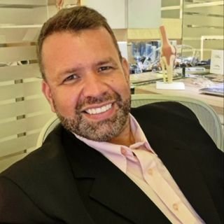 Dr. Fabio Ribas