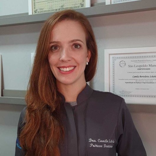 Dra. Camila Bortoletto Schoba