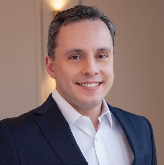 Dr. Lucas Moratelli