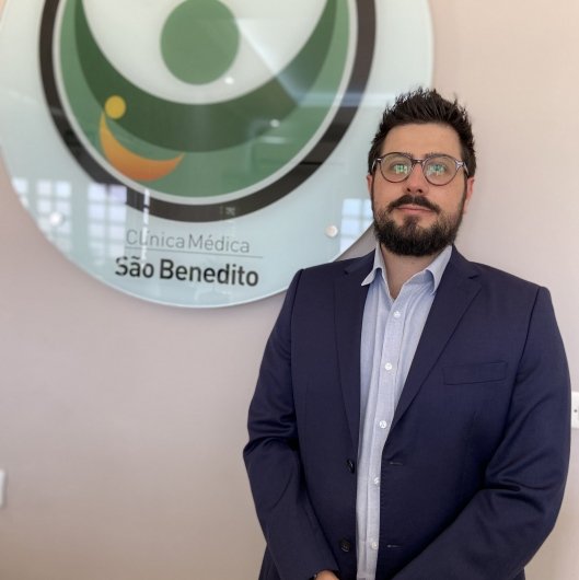 Dr. Alexandre Tzermias