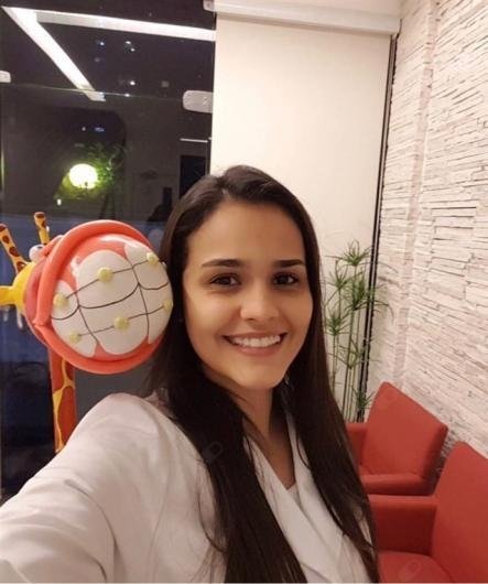 Dra. Paula Salek Vieira