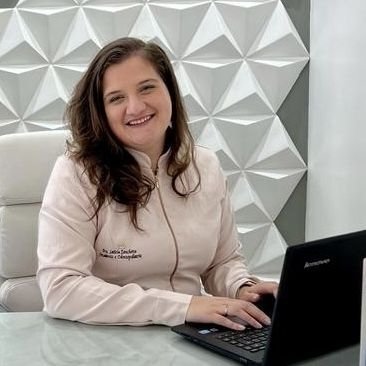 Dra. Leticia Zanchetta