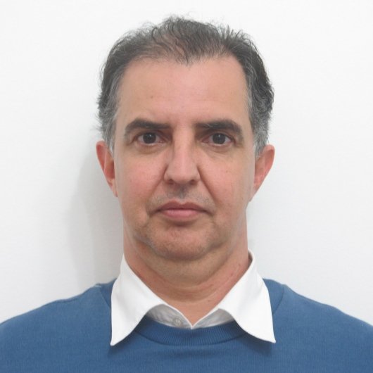 Dr. Bernardo Caldeira de Castro