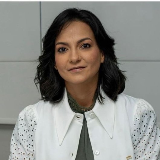 Dra. Márcia Avelino