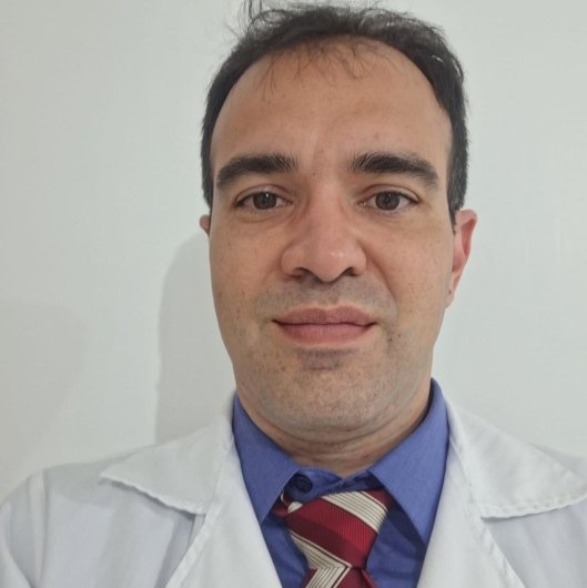 Dr. Joao Pedro Mousquer dos Santos