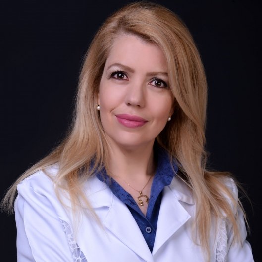 Dra. Valeria Uellner e Silva