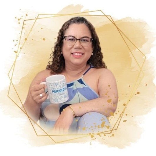 . Caroline Pedrosa de Moura