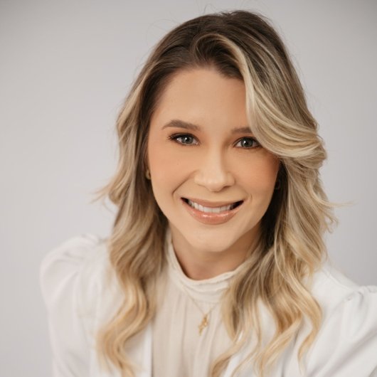 Dra. Kattiuce Bataglin Gonçalves