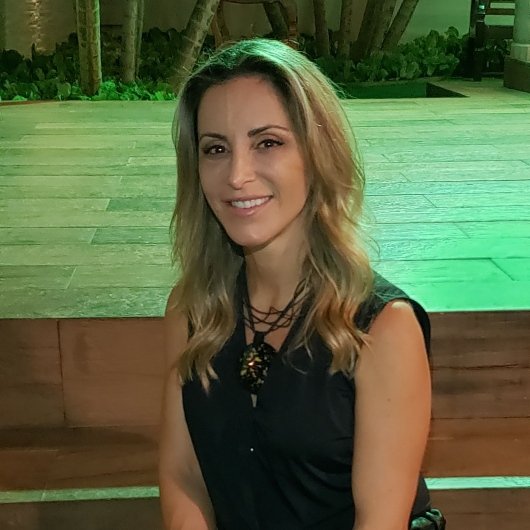 Dra. Caroline Mascarenhas Martins Ferreira