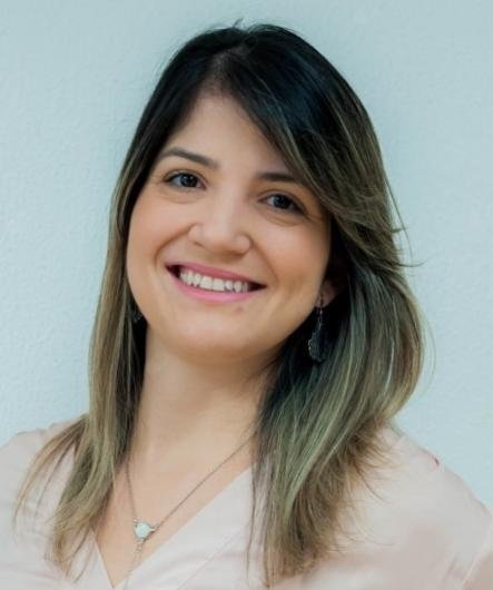 Carolina Cota Almeida