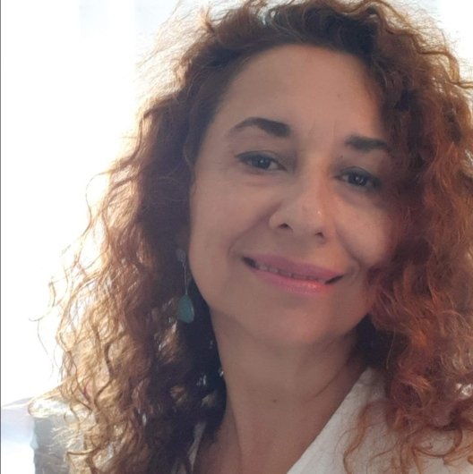 Dra. . Márcia Lobo