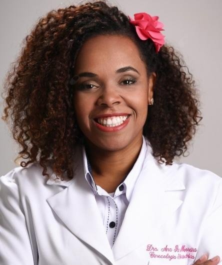 Dra. Ana Paula Moura Moreira