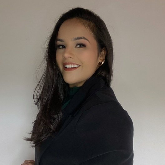 Dra. Laís Matos