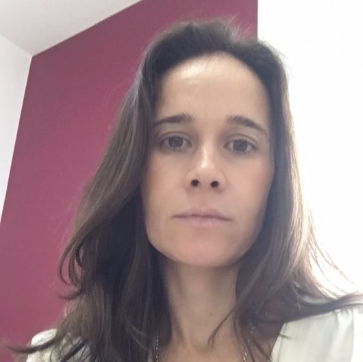 Dra. Julianna Hanszmann