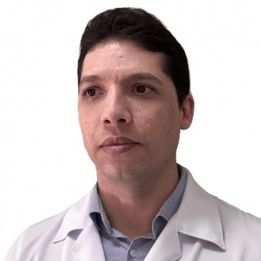 Dr. Jairon Barros
