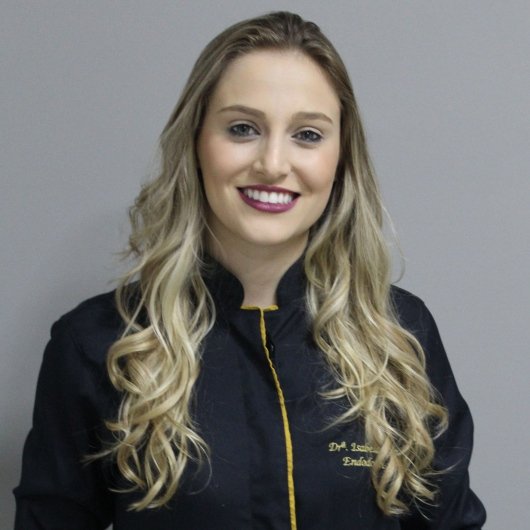 Dra. Isabela Vieira