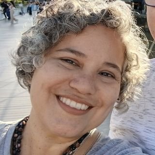Prof. Juliana Ferraz e Ferraz