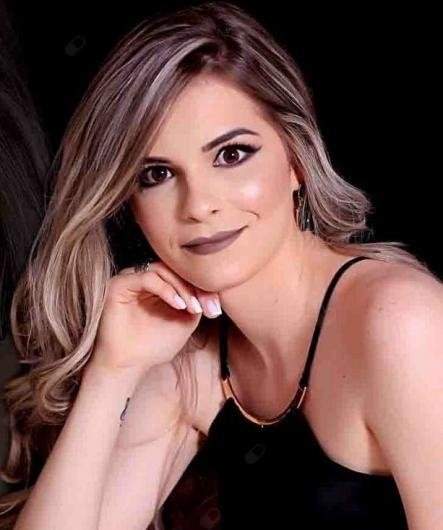Caroline Menezes