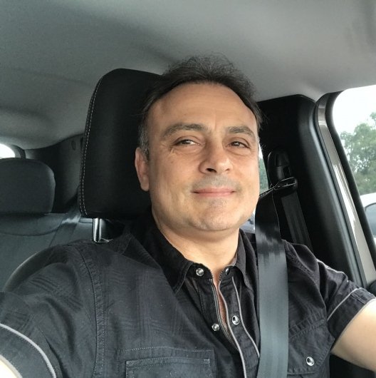 Dr. Roberto Macchia