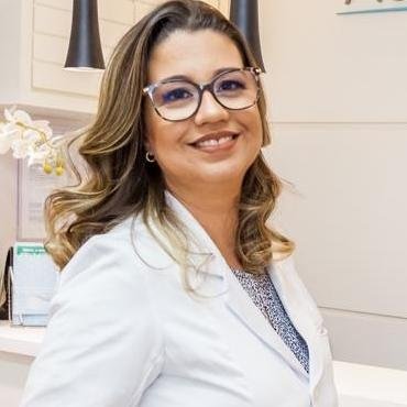 Dra. Lizandra Resende