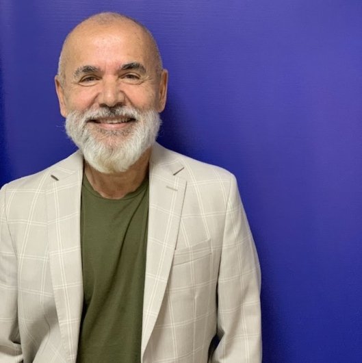 Dr. Douglas De Moura Freire