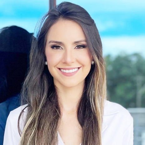 Dra. Stephanie Lopes Previdelli