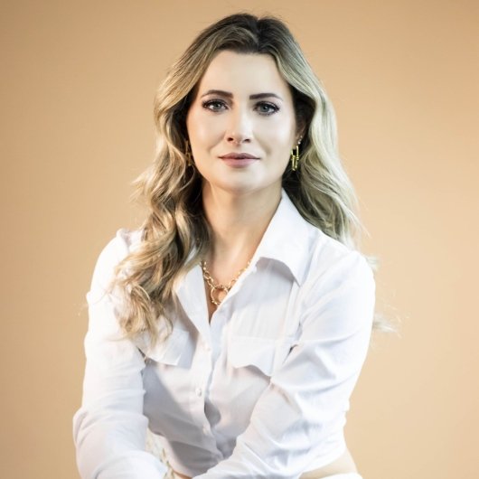 Dra. Ariane Oliveira