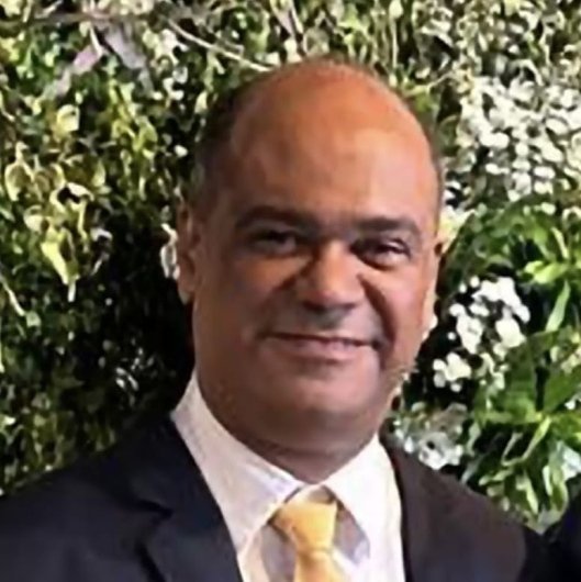 Dr. Emerson Barbosa