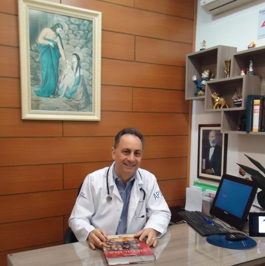 Dr. Fernando Paulo