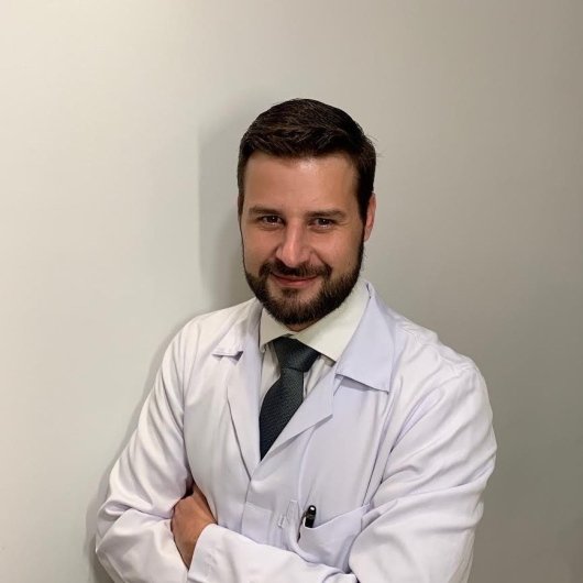 Dr. Cauê Brunelli Dezotti