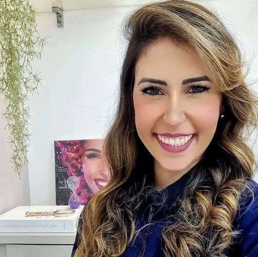 Dra. Carolina Viana