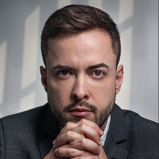 Dr. Vinícius Augusto Silva Santos