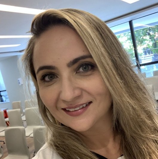 Dra. Monica Christine Ferreira Alves