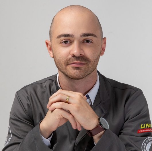 Dr. Bruno Henrique Alves de Oliveira