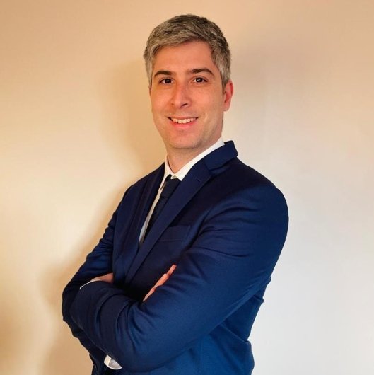 Dr. Eduardo Nasser Vilela
