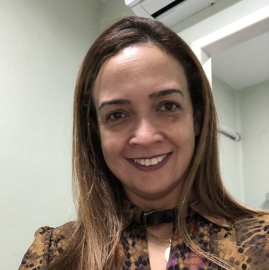 Dra. Ana Patricia Santos de Queiroz