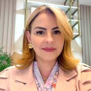 Dra. Yannara Valentim