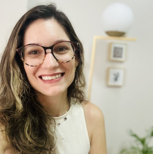 Maitê C. Oliveira
