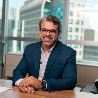 Dr. Rodrigo Hohenfeld