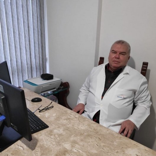 Dr. Carlos Alberto Loyolla Resende