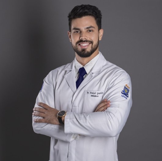 Dr. Daniel Gadelha de Oliveira